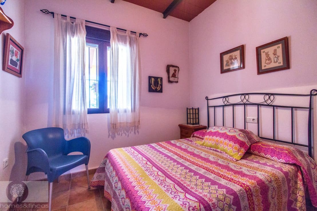 4 soveværelse Finca/Landehus til salg i Lepe - € 296.000 (Ref: 7660561)