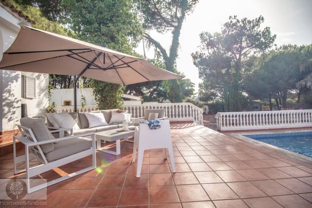 5 slaapkamer Villa te koop in Villablanca met zwembad - € 399.000 (Ref: 7758738)