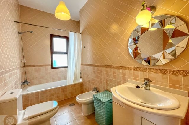 4 Zimmer Doppelhaus zu verkaufen in Villablanca mit Pool - 180.000 € (Ref: 8188547)