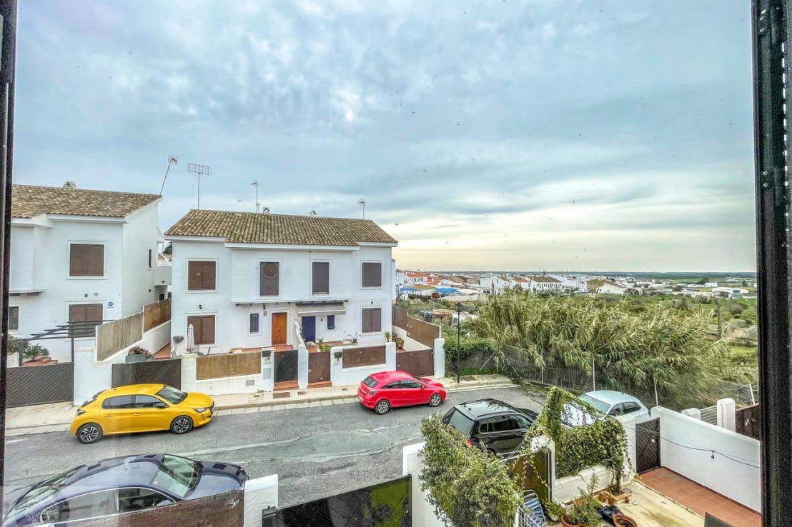 4 chambre Villa/Maison Semi-Mitoyenne à vendre à Villablanca avec piscine - 180 000 € (Ref: 8188547)