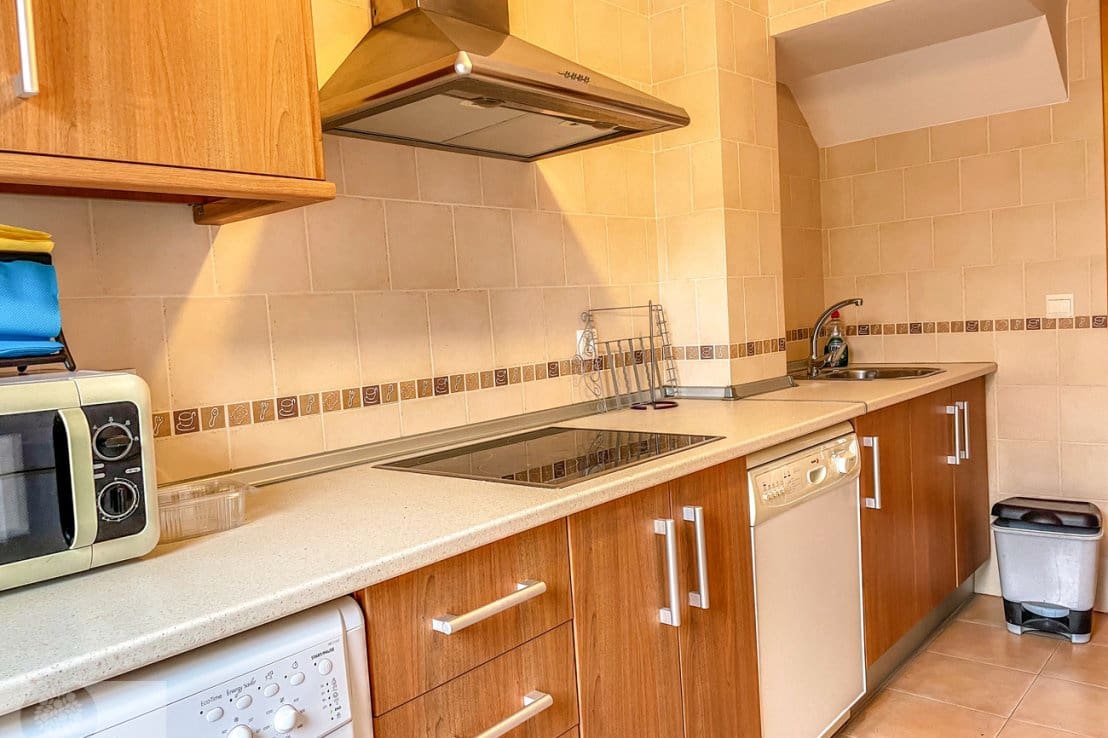 4 chambre Villa/Maison Semi-Mitoyenne à vendre à Villablanca avec piscine - 180 000 € (Ref: 8188547)