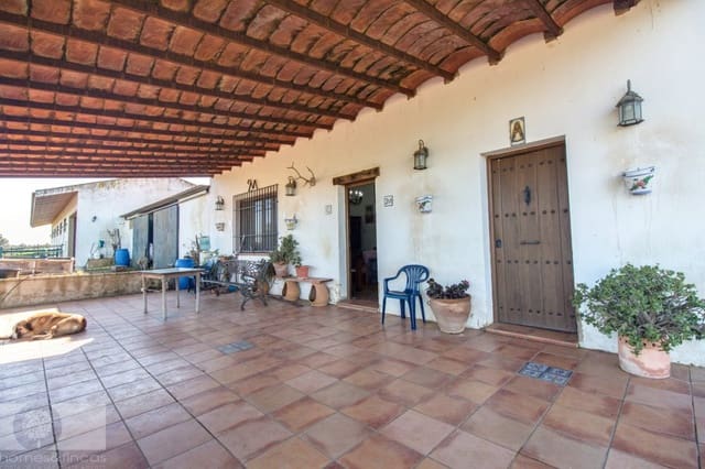 Finca/Landehus til salg i Trigueros - € 250.000 (Ref: 8188549)