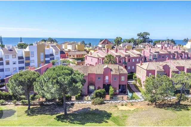 3 soveværelse Rækkehus til salg i Lepe med swimmingpool - € 265.000 (Ref: 8309712)