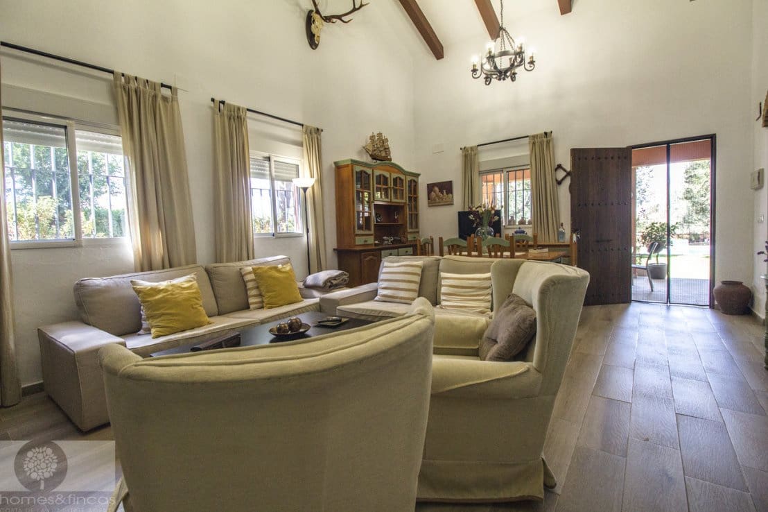 4 soveværelse Finca/Landehus til salg i Cartaya med swimmingpool - € 435.000 (Ref: 8607839)