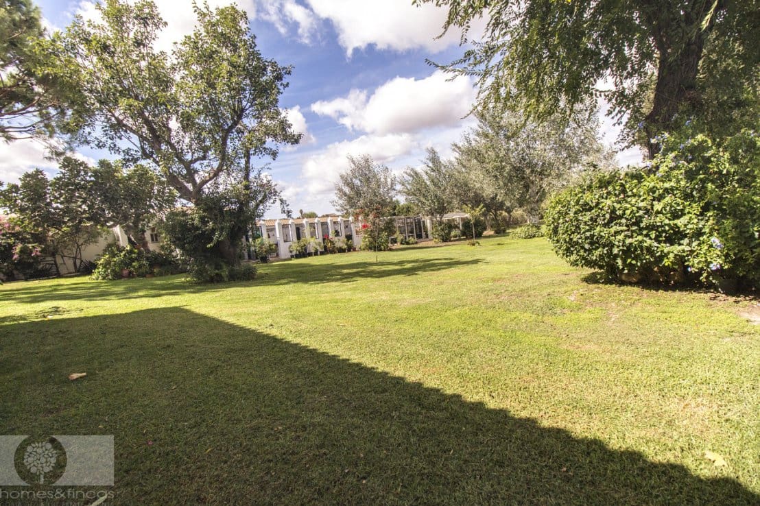 4 soveværelse Finca/Landehus til salg i Cartaya med swimmingpool - € 435.000 (Ref: 8607839)