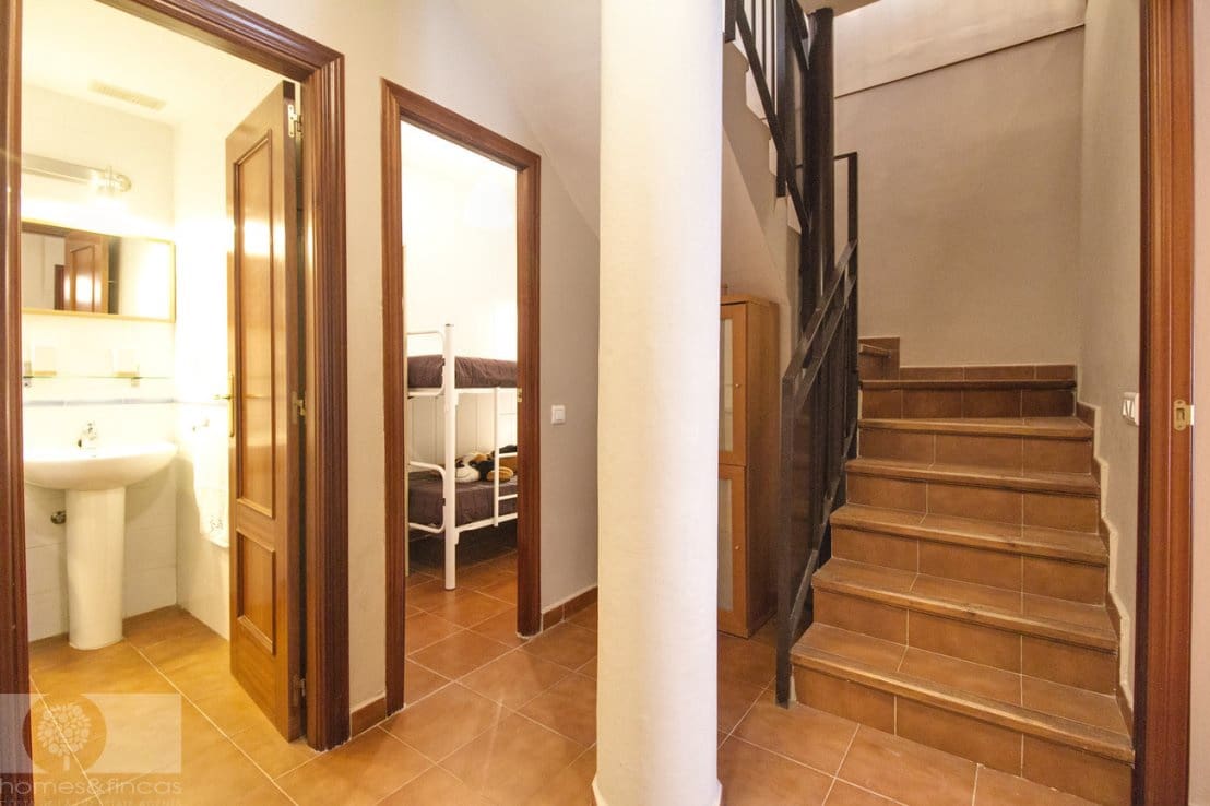 4 bedroom Villa for sale in Lepe with pool - € 335,000 (Ref: 8774817)