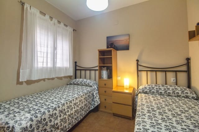 4 bedroom Villa for sale in Lepe with pool - € 335,000 (Ref: 8774817)