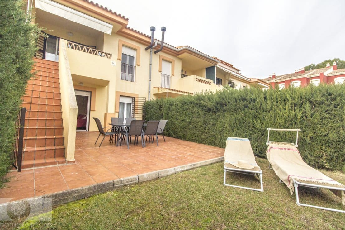 4 bedroom Villa for sale in Lepe with pool - € 335,000 (Ref: 8774817)