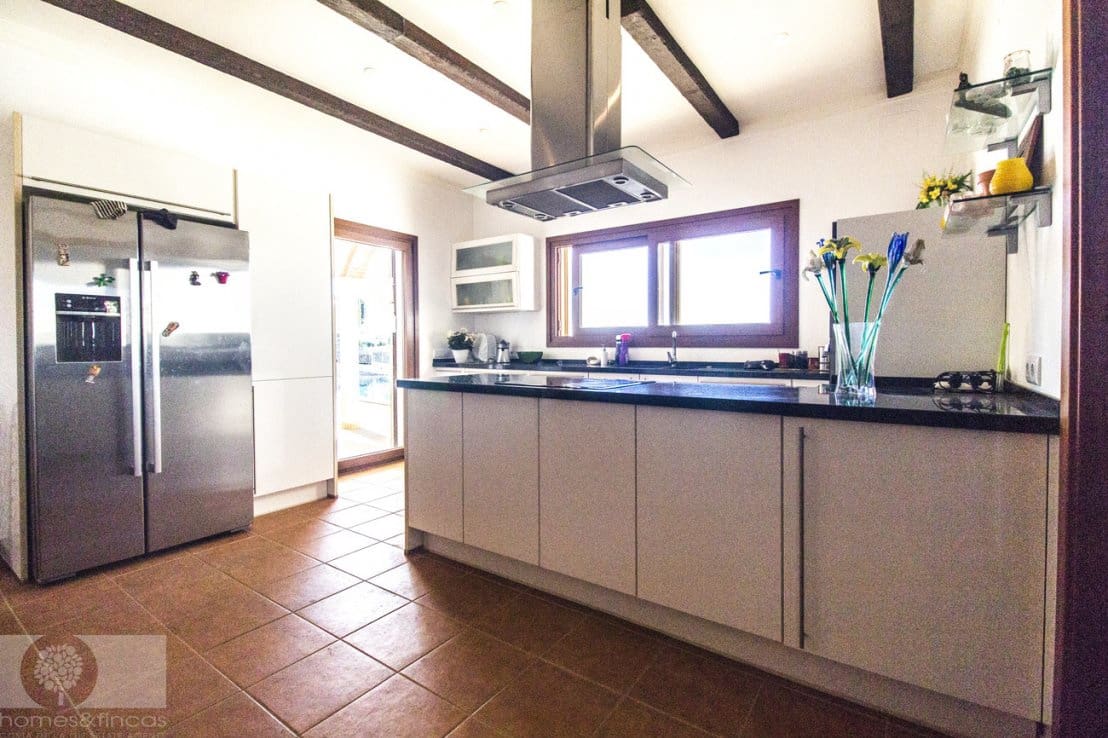 4 soveværelse Villa til salg i Ayamonte med swimmingpool - € 850.000 (Ref: 8820896)