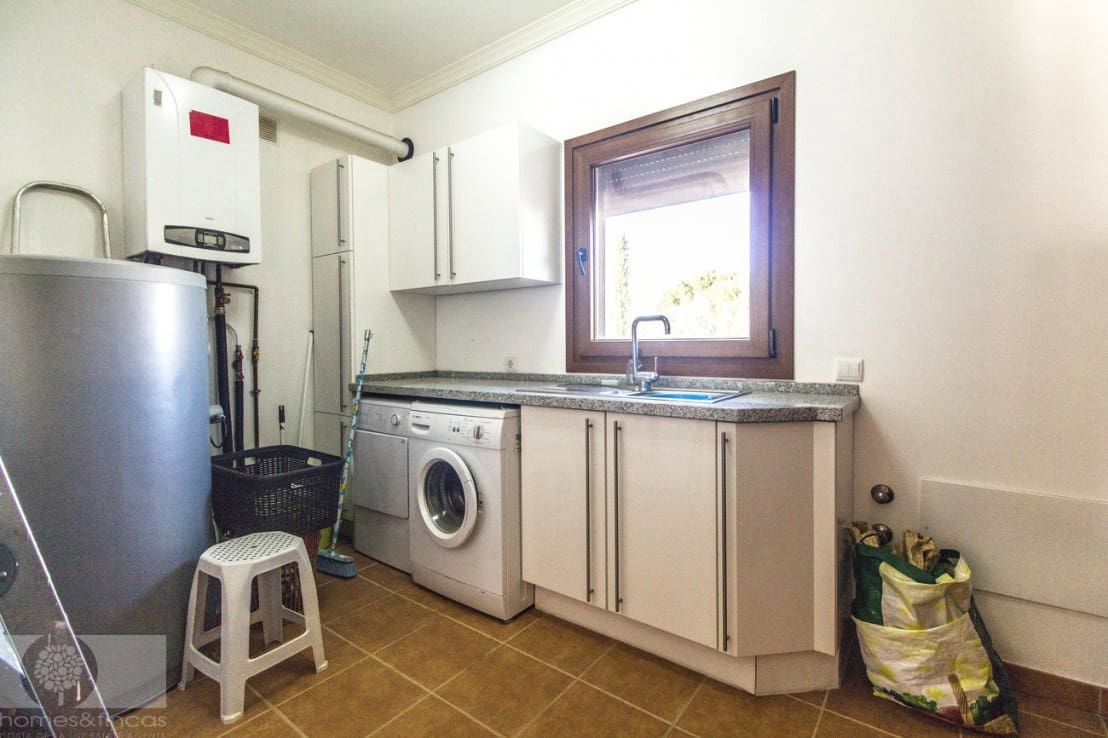 4 soveværelse Villa til salg i Ayamonte med swimmingpool - € 850.000 (Ref: 8820896)