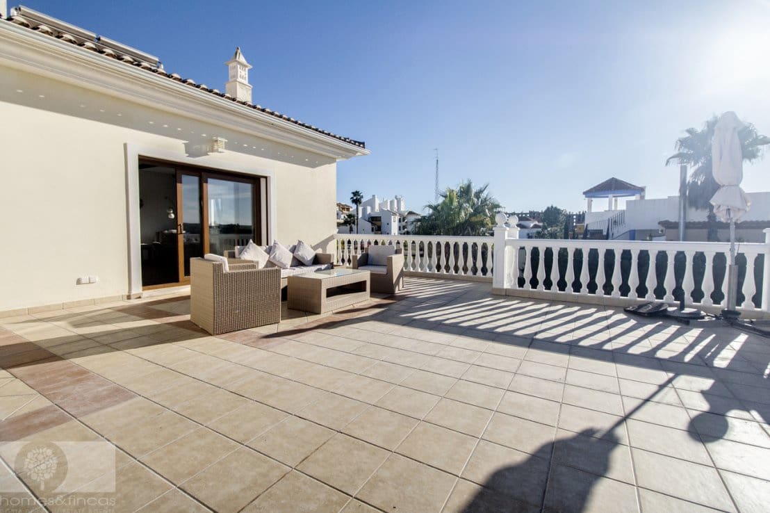 4 soveværelse Villa til salg i Ayamonte med swimmingpool - € 850.000 (Ref: 8820896)