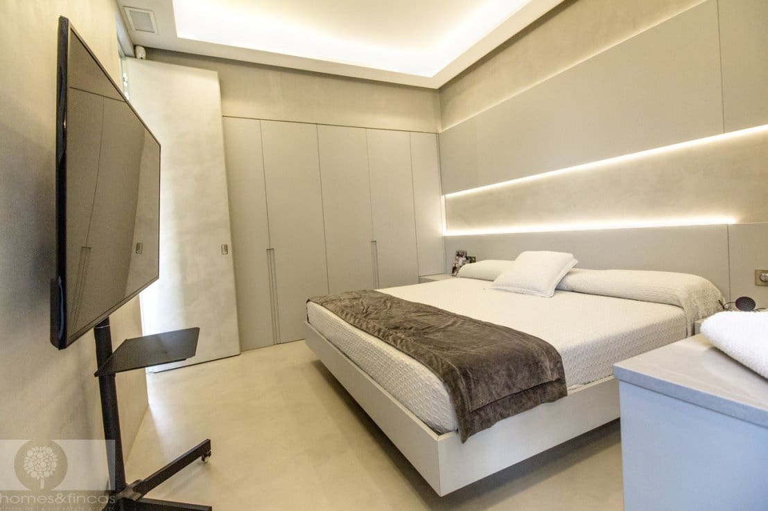 2 bedroom Villa for sale in Lepe - € 395,000 (Ref: 8828214)