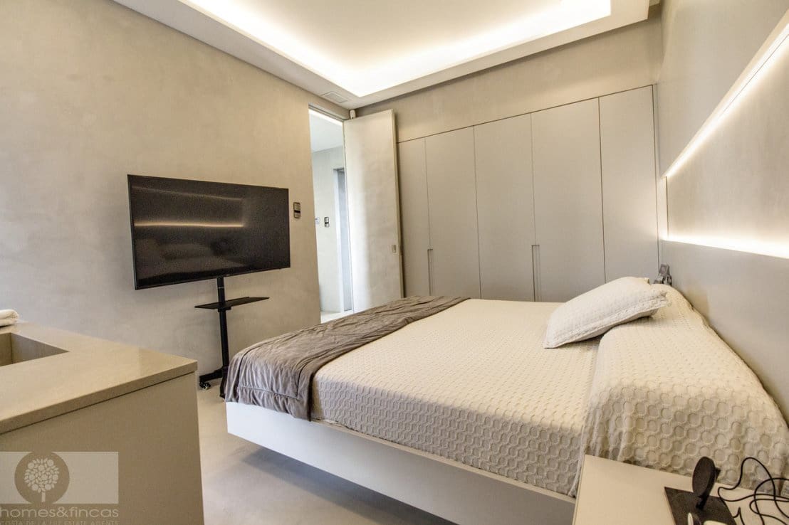 2 bedroom Villa for sale in Lepe - € 395,000 (Ref: 8828214)