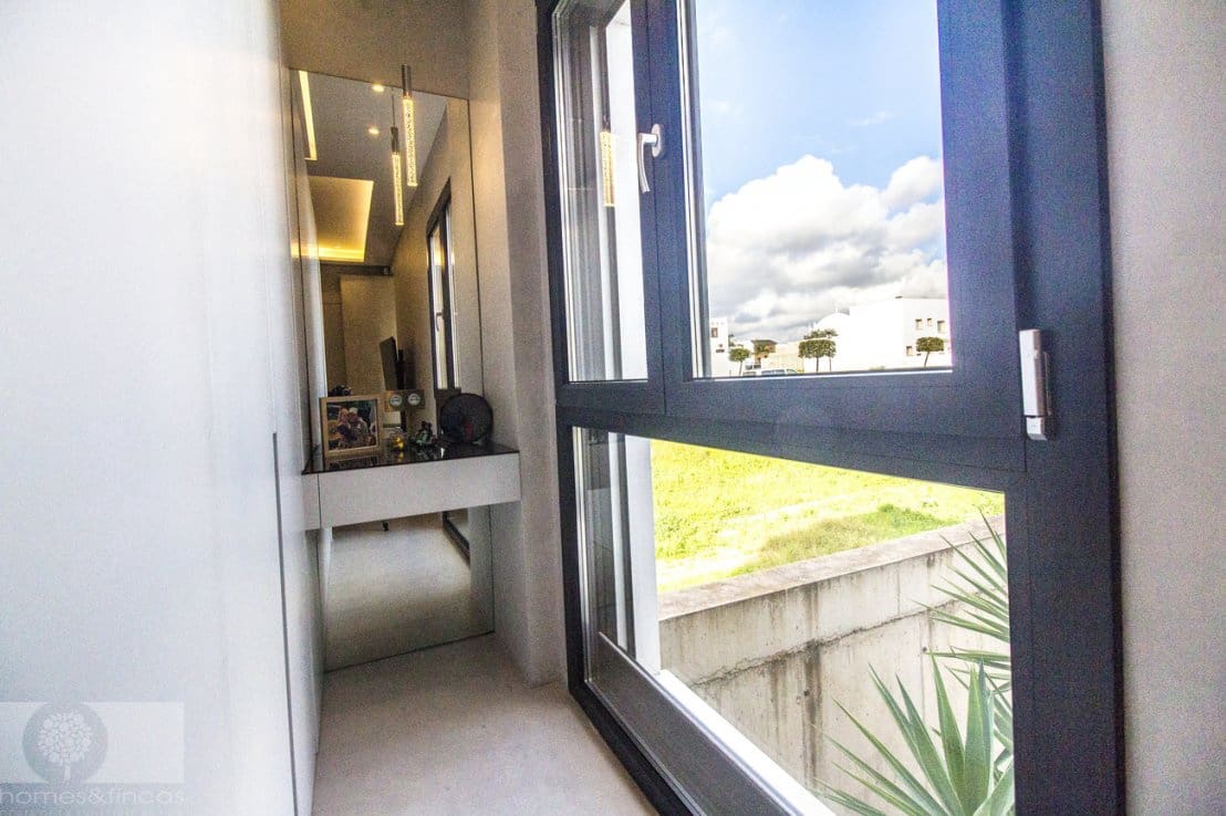 2 bedroom Villa for sale in Lepe - € 395,000 (Ref: 8828214)