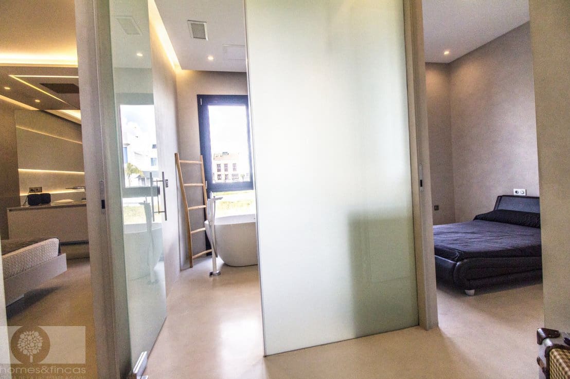 2 bedroom Villa for sale in Lepe - € 395,000 (Ref: 8828214)