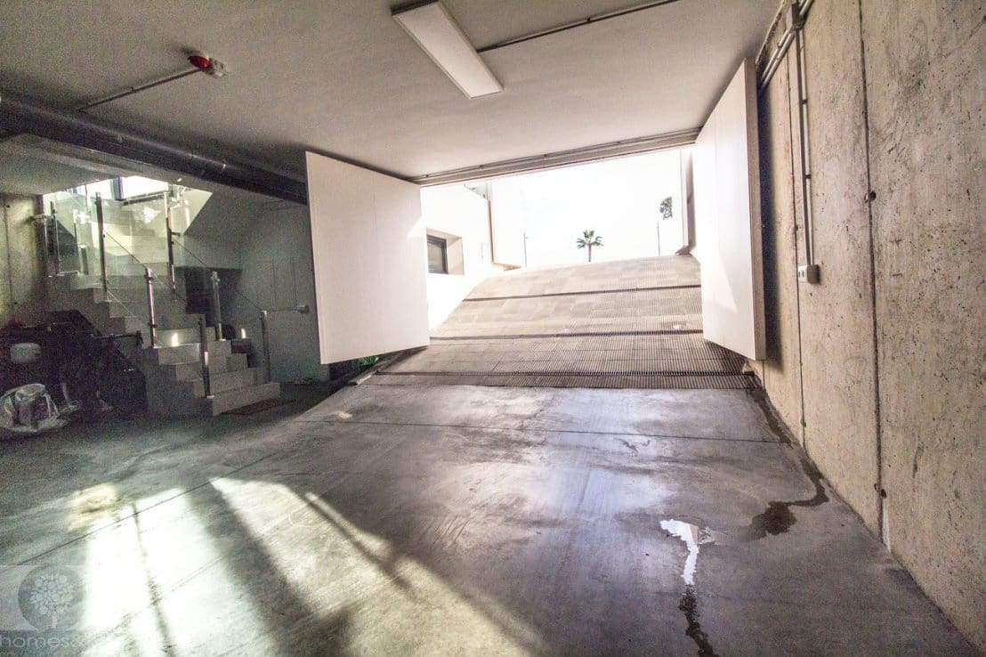 2 bedroom Villa for sale in Lepe - € 395,000 (Ref: 8828214)