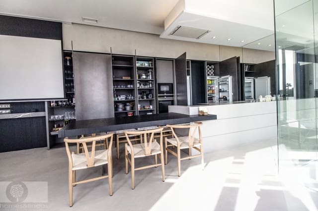 2 bedroom Villa for sale in Lepe - € 395,000 (Ref: 8828214)