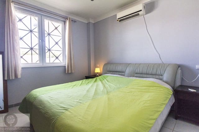 9 Zimmer Villa zu verkaufen in Ayamonte mit Pool - 698.000 € (Ref: 8850433)