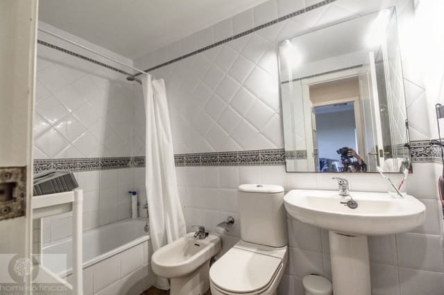 2 bedroom Apartment for sale in Ayamonte with pool - € 225,000 (Ref: 8973937)