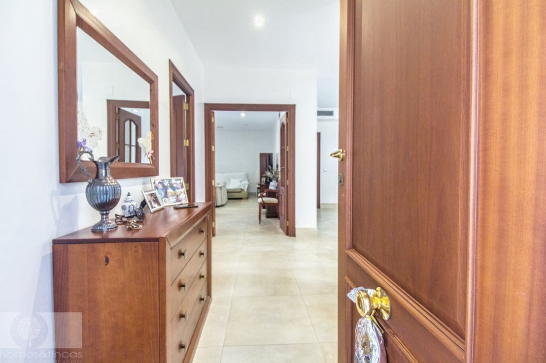 5 soveværelse Villa til salg i La Antilla - € 395.000 (Ref: 9059845)