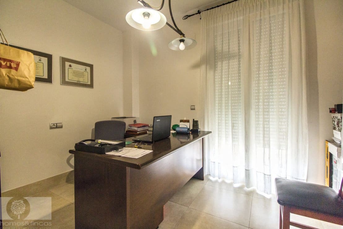 5 soveværelse Villa til salg i La Antilla - € 395.000 (Ref: 9059845)