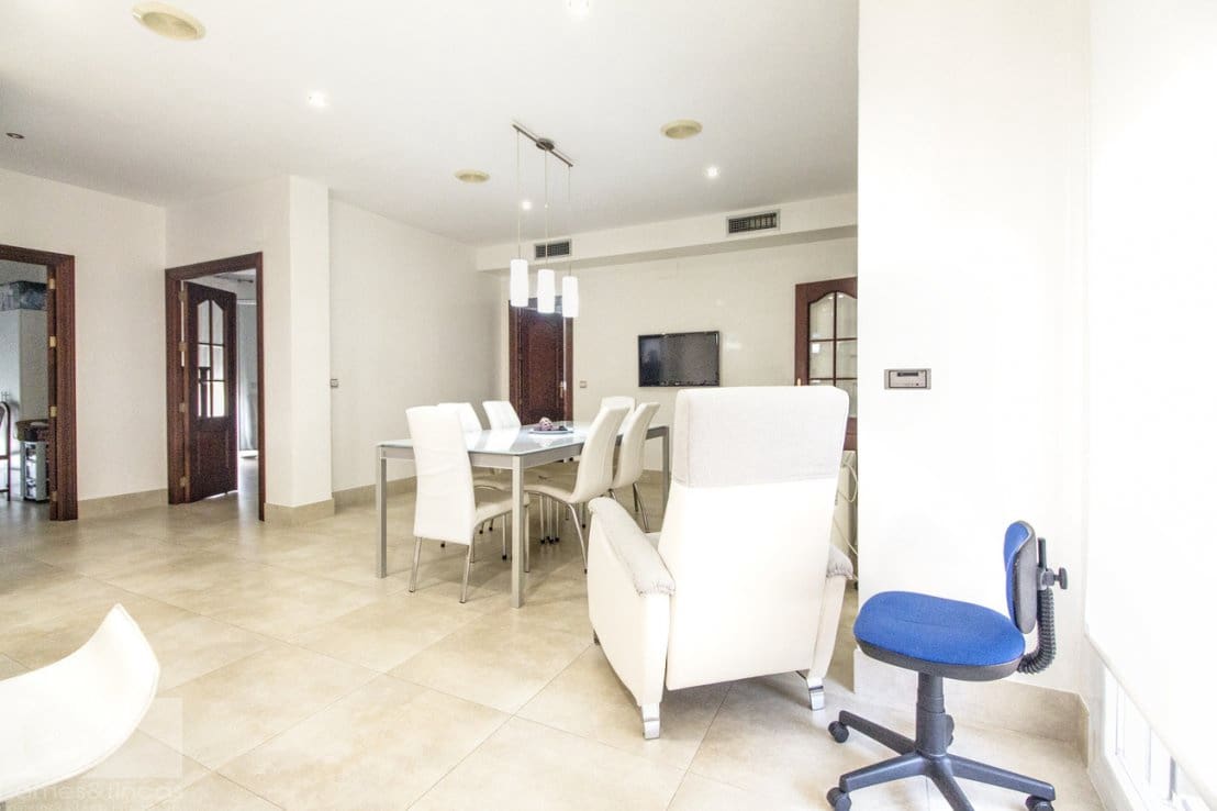 5 soveværelse Villa til salg i La Antilla - € 395.000 (Ref: 9059845)