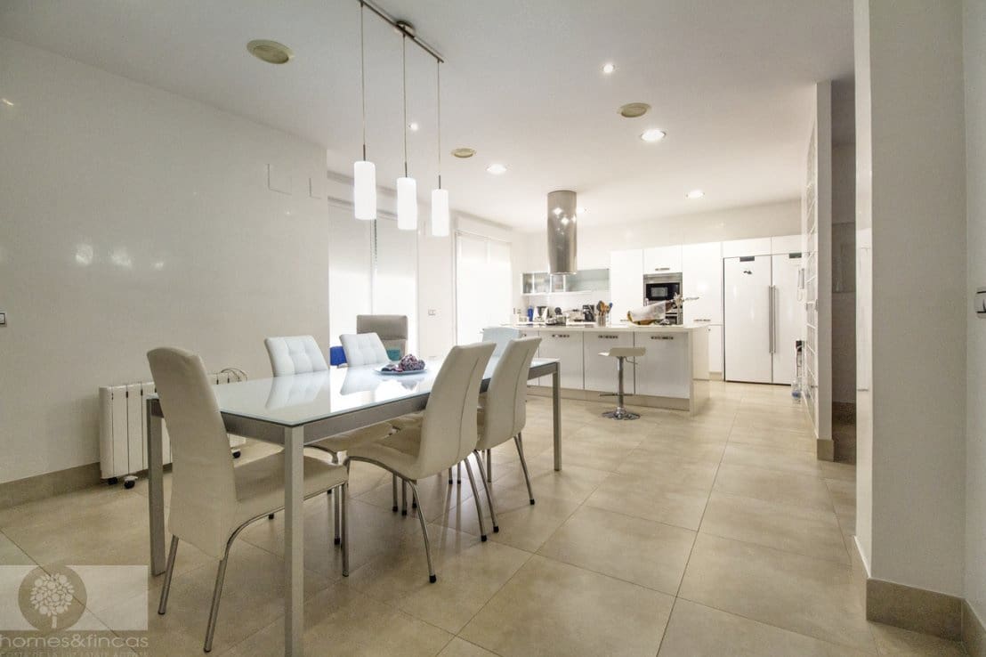 5 soveværelse Villa til salg i La Antilla - € 395.000 (Ref: 9059845)