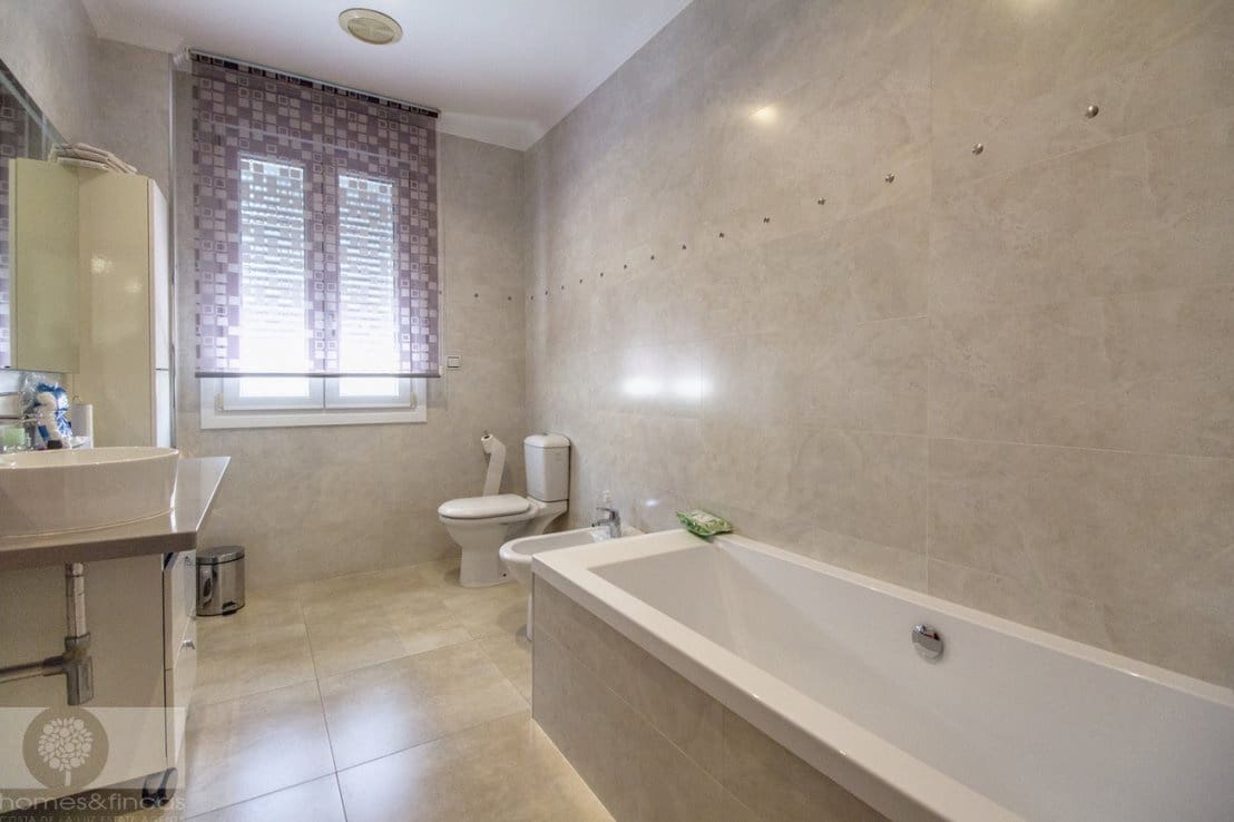 5 soveværelse Villa til salg i La Antilla - € 395.000 (Ref: 9059845)