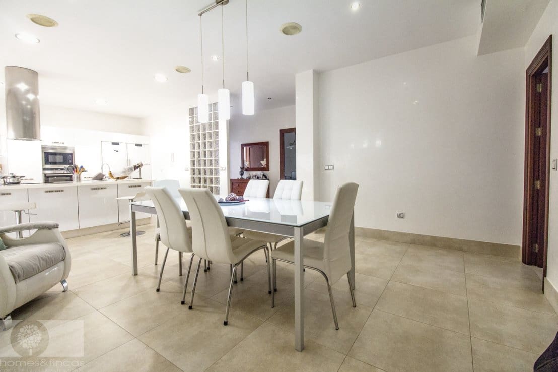 5 soveværelse Villa til salg i La Antilla - € 395.000 (Ref: 9059845)