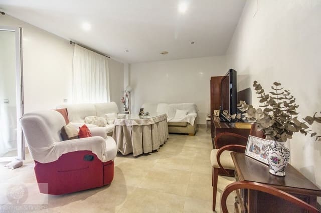 5 bedroom Villa for sale in La Antilla, Lepe - € 395,000 (Ref: 9059845)