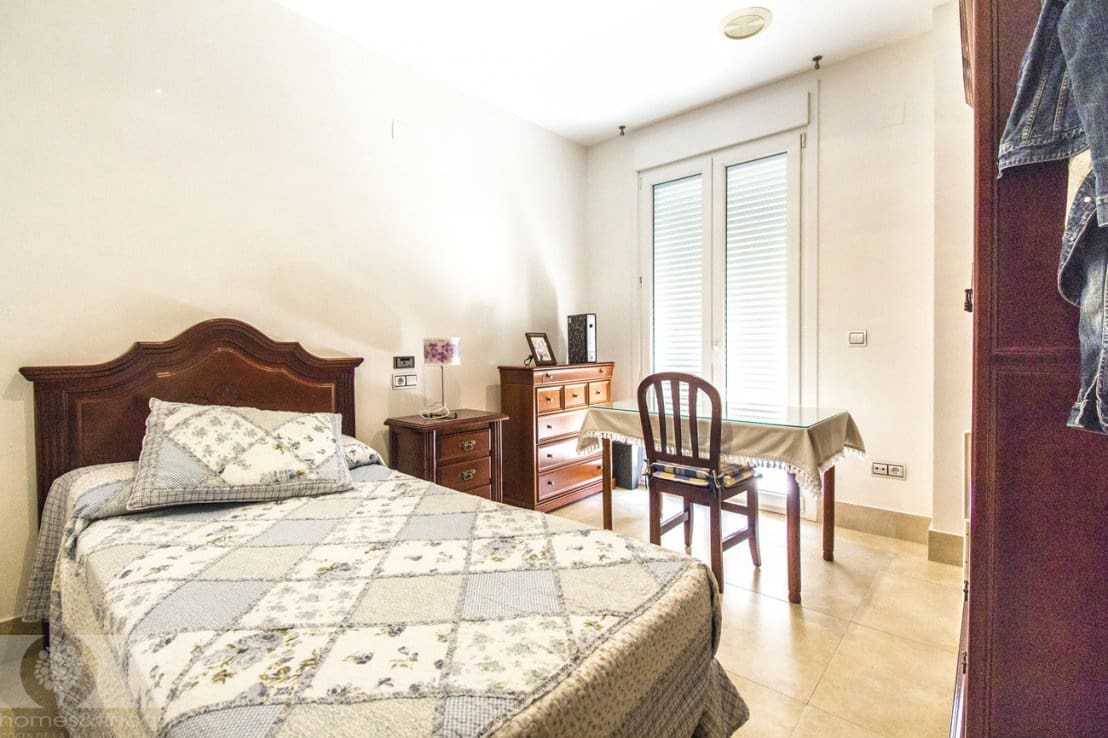 5 soveværelse Villa til salg i La Antilla - € 395.000 (Ref: 9059845)