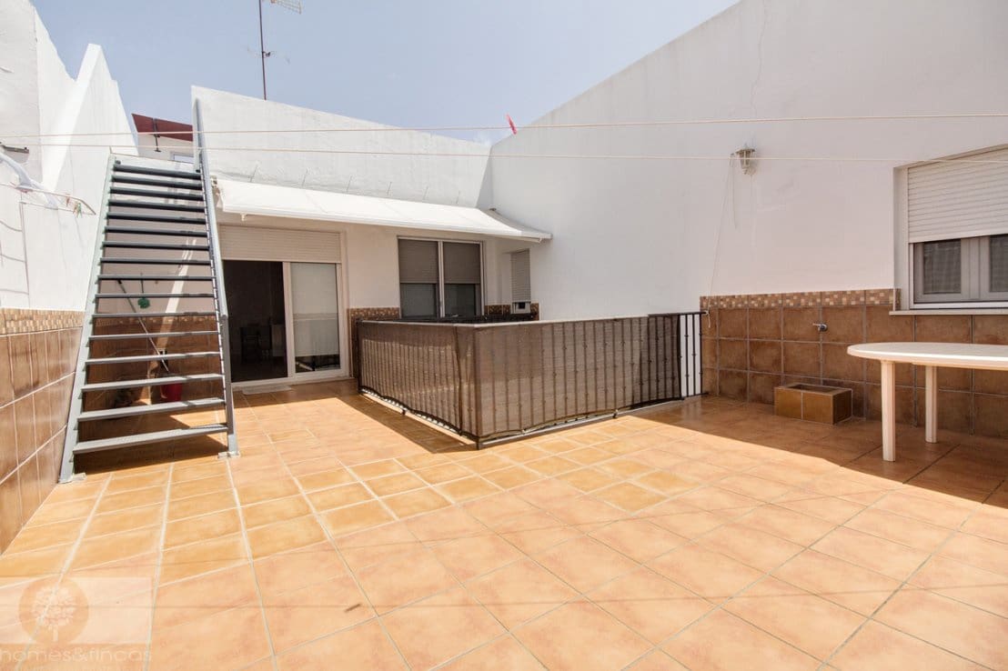 5 soveværelse Villa til salg i La Antilla - € 395.000 (Ref: 9059845)