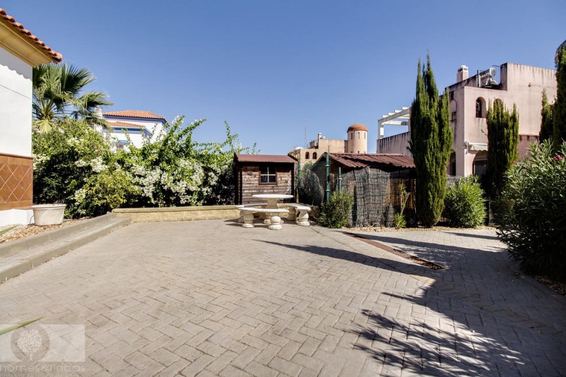 4 Zimmer Villa zu verkaufen in Ayamonte mit Pool - 449.000 € (Ref: 9263822)