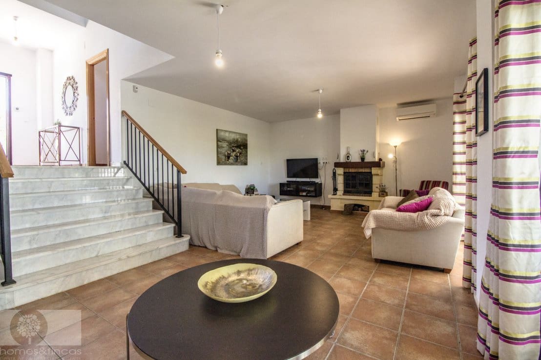 4 Zimmer Villa zu verkaufen in Ayamonte mit Pool - 449.000 € (Ref: 9263822)