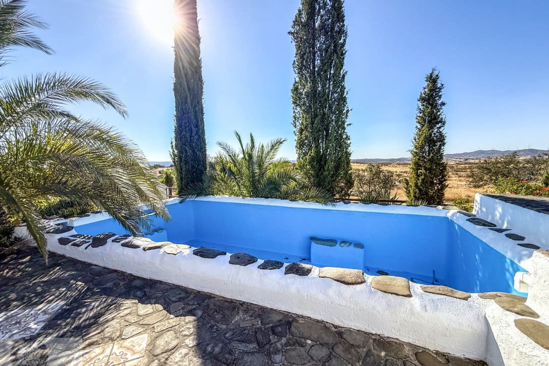 3 soverom Finca/Herregård til salgs i Sanlucar de Guadiana med svømmebasseng - € 495 000 (Ref: 9270534)