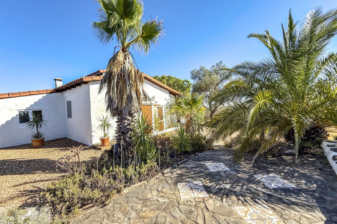 3 soverom Finca/Herregård til salgs i Sanlucar de Guadiana med svømmebasseng - € 495 000 (Ref: 9270534)