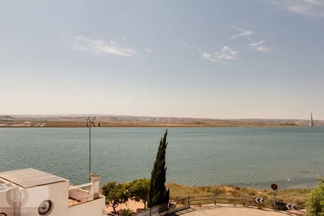 4 chambre Maison de Ville à vendre à Ayamonte - 449 000 € (Ref: 9307237)