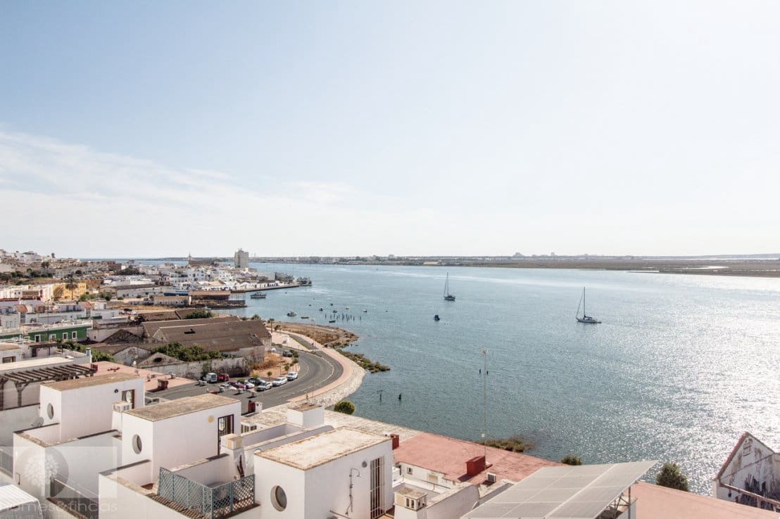 4 chambre Maison de Ville à vendre à Ayamonte - 449 000 € (Ref: 9307237)