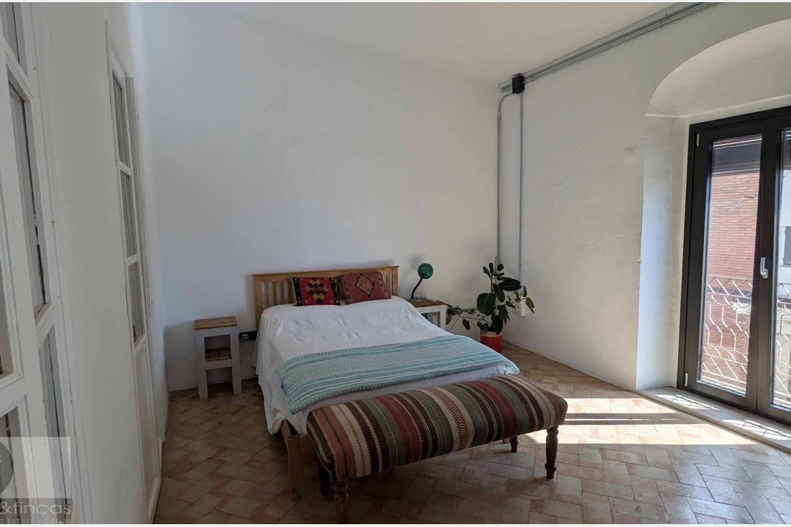 5 bedroom Villa for sale in Madrid city - € 420,000 (Ref: 9379649)