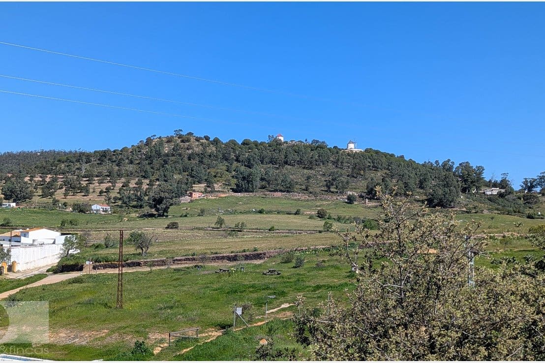 5 bedroom Villa for sale in Madrid city - € 420,000 (Ref: 9379649)