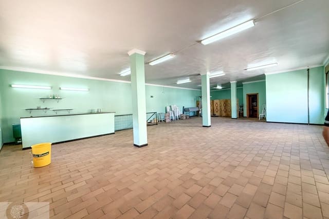 Apartment for sale in Villanueva de los Castillejos - € 550,000 (Ref: 9379906)