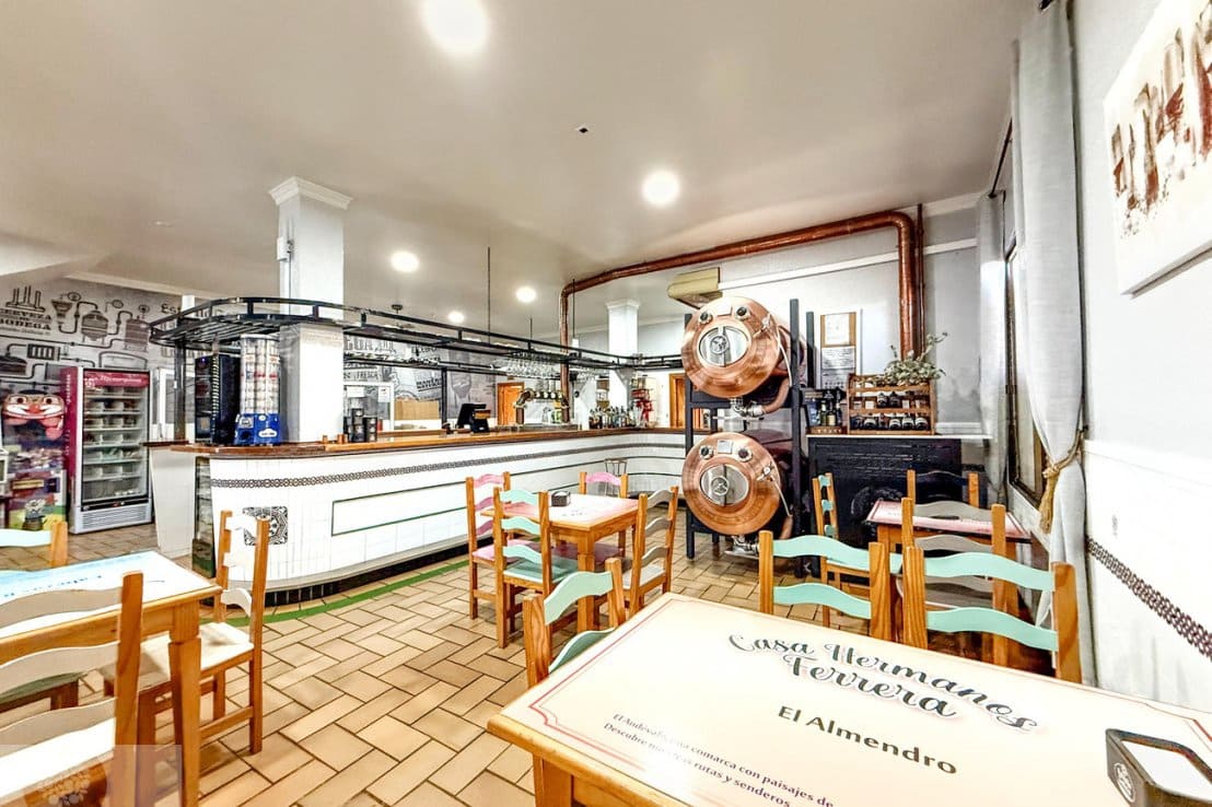 Apartment for sale in Villanueva de los Castillejos - € 550,000 (Ref: 9379906)