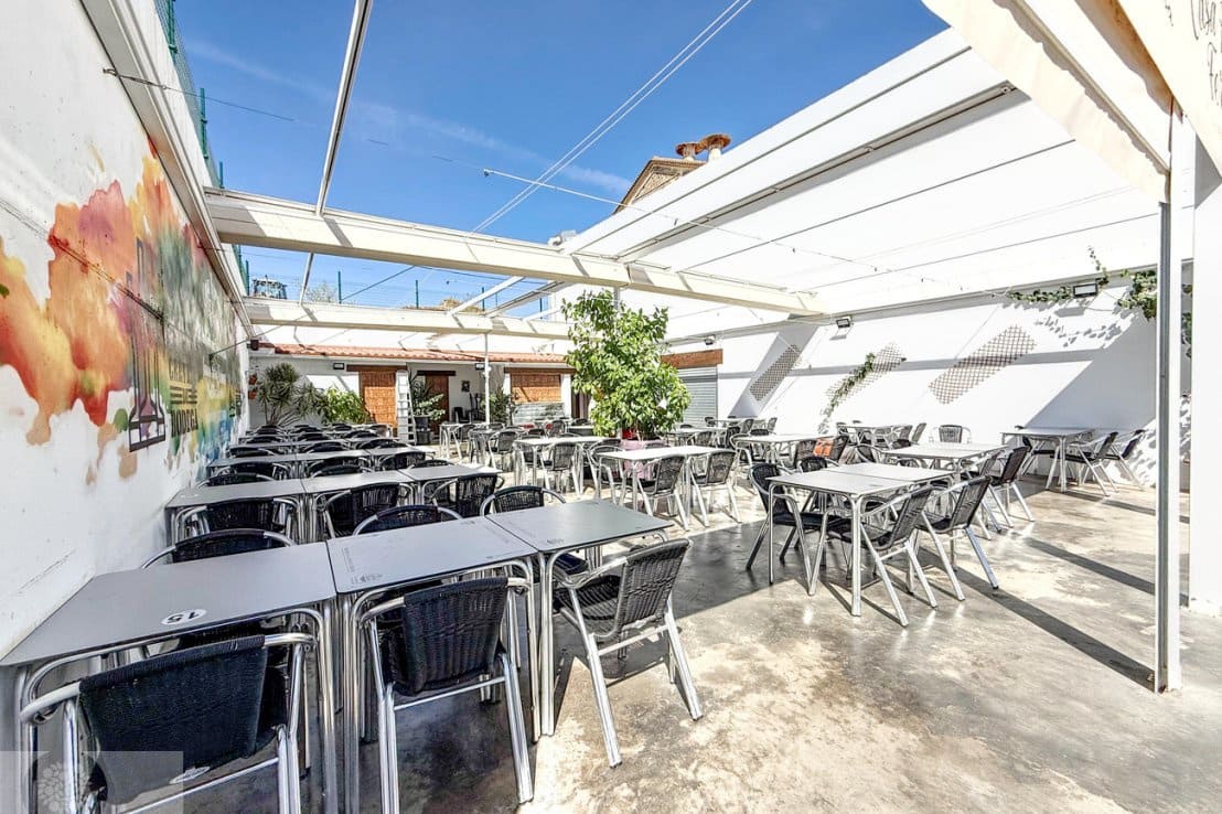 Apartment for sale in Villanueva de los Castillejos - € 550,000 (Ref: 9379906)