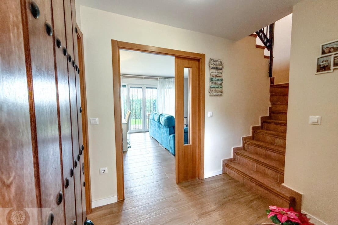 3 slaapkamer Halfvrijstaande villa te koop in Ayamonte met zwembad - € 215.000 (Ref: 9380058)