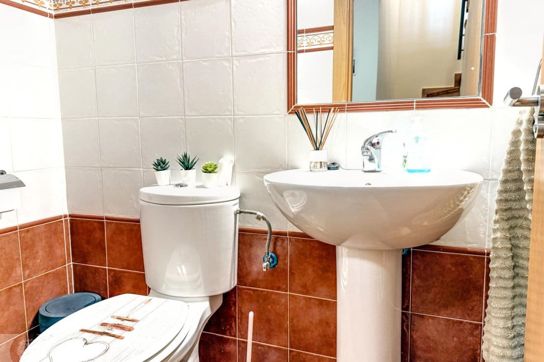 3 slaapkamer Halfvrijstaande villa te koop in Ayamonte met zwembad - € 215.000 (Ref: 9380058)