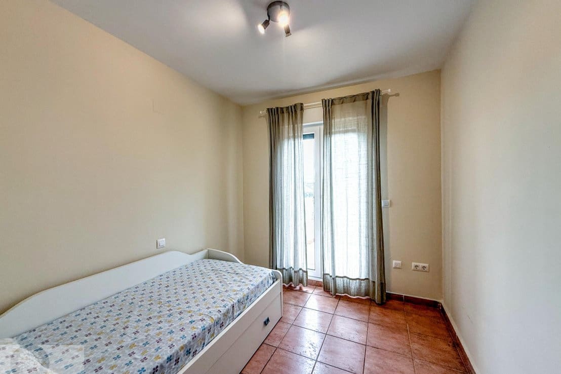 3 slaapkamer Halfvrijstaande villa te koop in Ayamonte met zwembad - € 215.000 (Ref: 9380058)