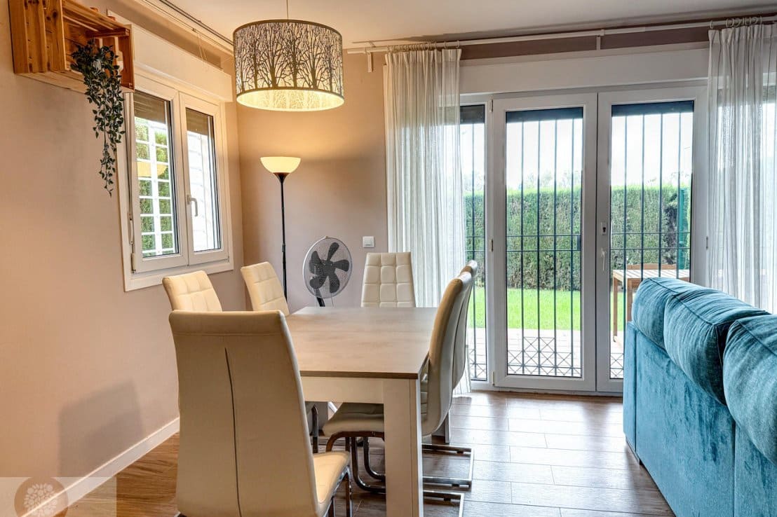 3 slaapkamer Halfvrijstaande villa te koop in Ayamonte met zwembad - € 215.000 (Ref: 9380058)