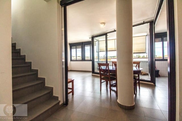 3 bedroom Apartment for sale in Ayamonte with pool - € 185,000 (Ref: 9395413)