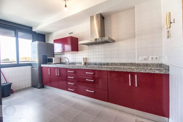 3 bedroom Apartment for sale in Ayamonte with pool - € 185,000 (Ref: 9395413)