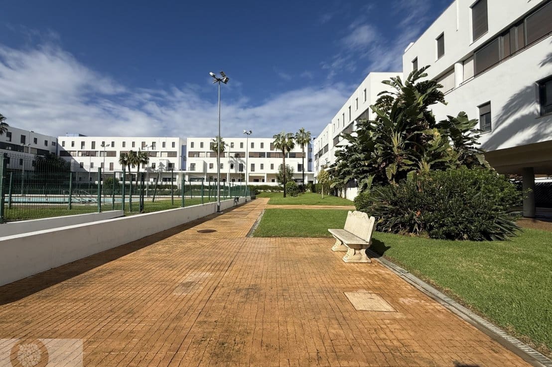 3 bedroom Apartment for sale in Ayamonte with pool - € 185,000 (Ref: 9395413)